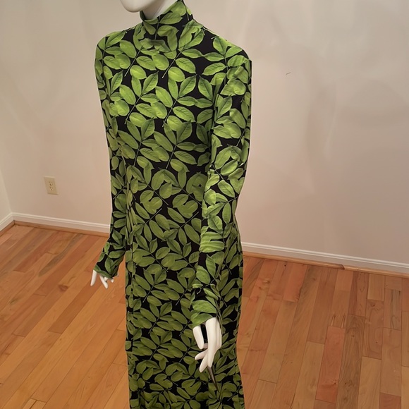Norma Kamali Green Floral Long Sleeve Turtle Fishtail Dress to Midcalf XS NWT - Picture 6 of 11